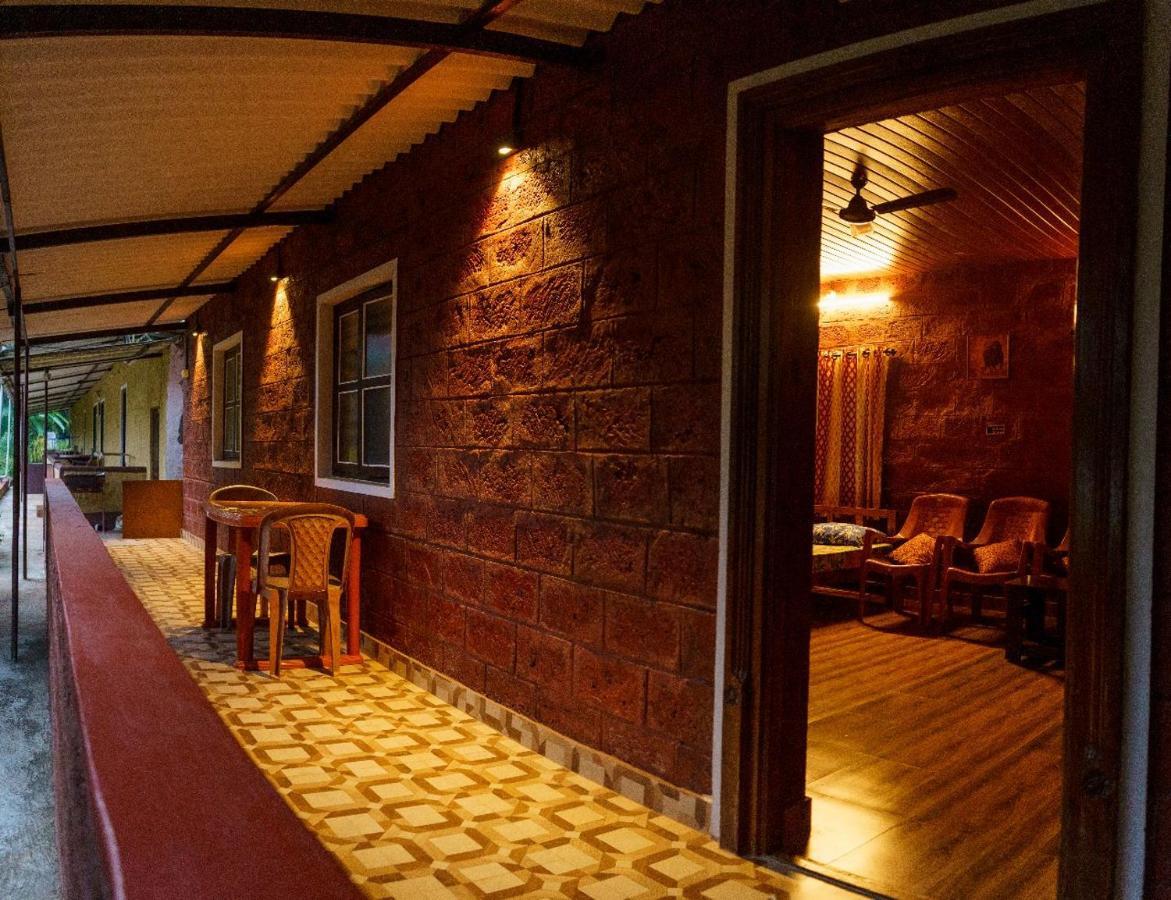 Jasmine Land Homestay Udupi Extérieur photo